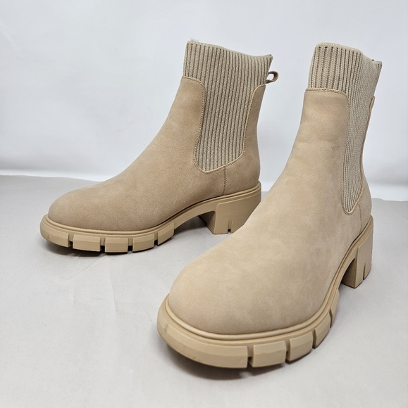 ZBY Ankle Boots Womens Sz 8 Beige Faux Suede Sock Pull On Chunky Sole Winter - Picture 3 of 9